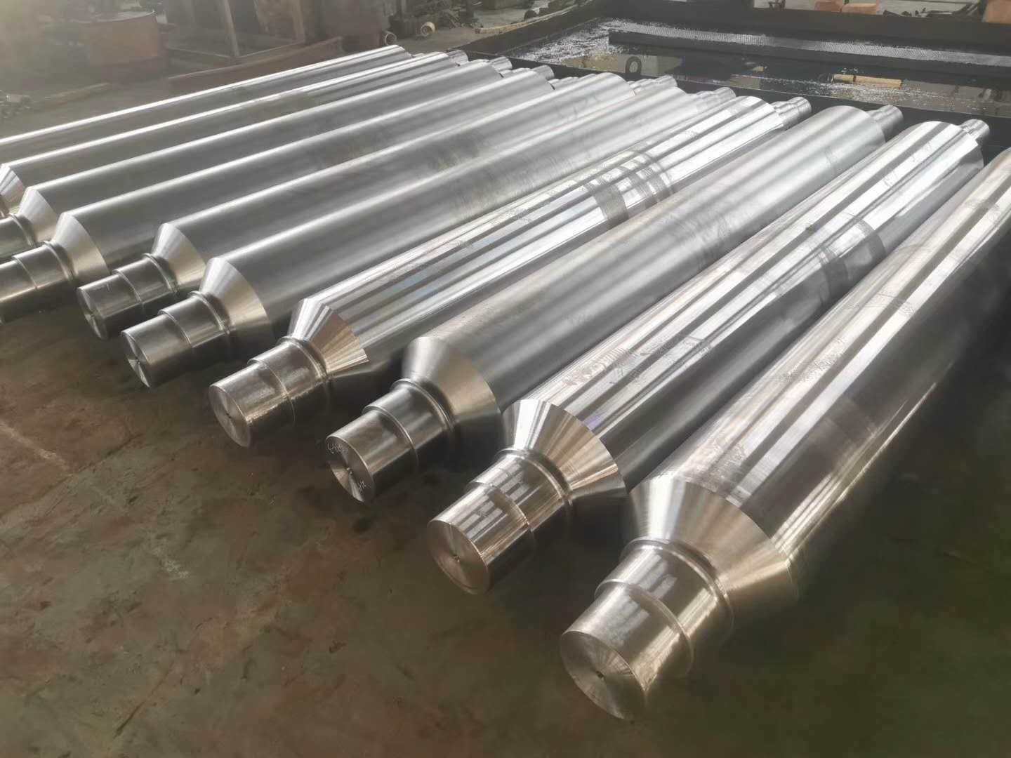20NiCrMo2-2-forged-shaft